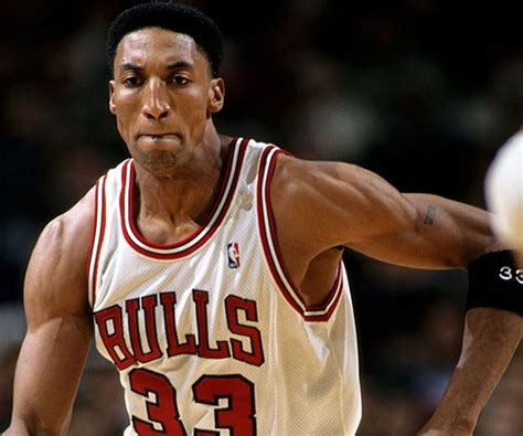 Scottie Pippen Biography .